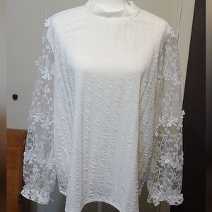 Alice blue floral lace long sleeve